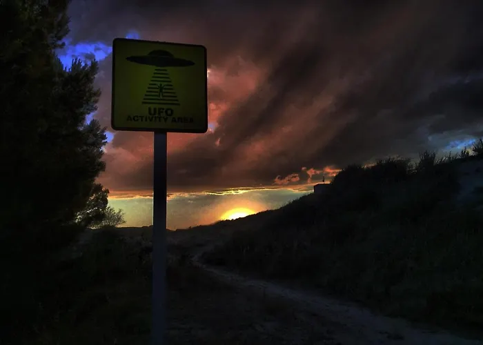 Cueva Monegros-adults Only Szálloda Tardienta