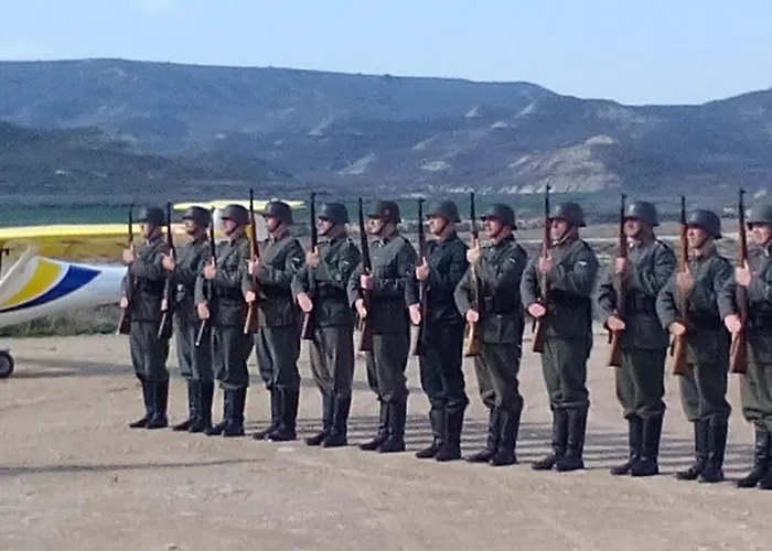 Cueva Monegros-adults Only Tardienta